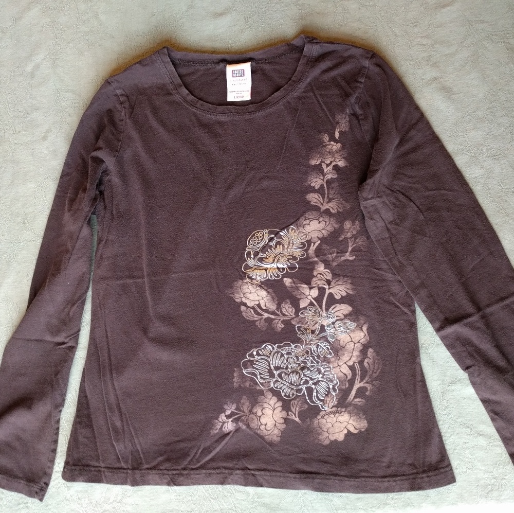 Faded Glory Juniors Long-Sleeved top